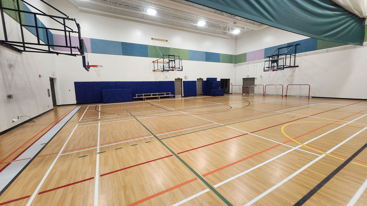 Additional photo of the school.