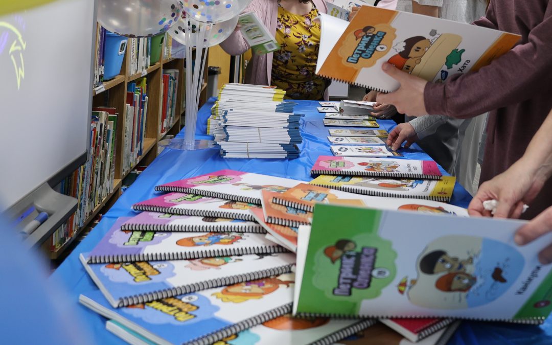 French Figures Introduced in Ukraine for the First Time