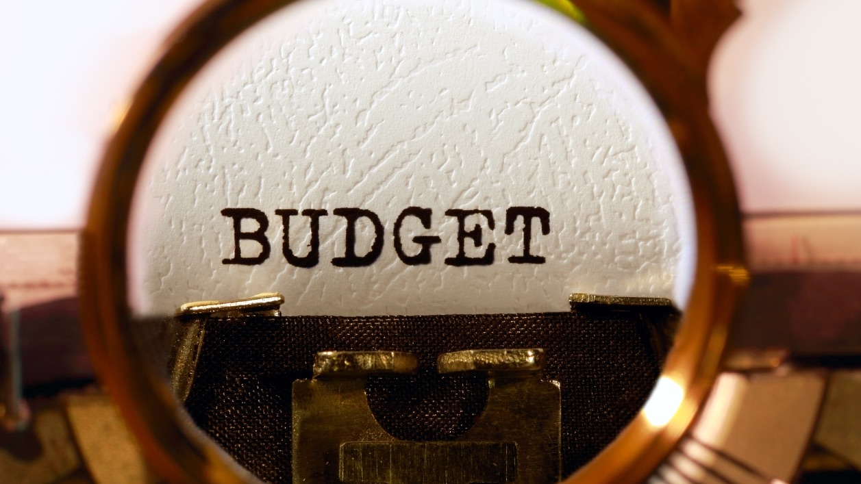budget-2.jpg Budget-typwriter