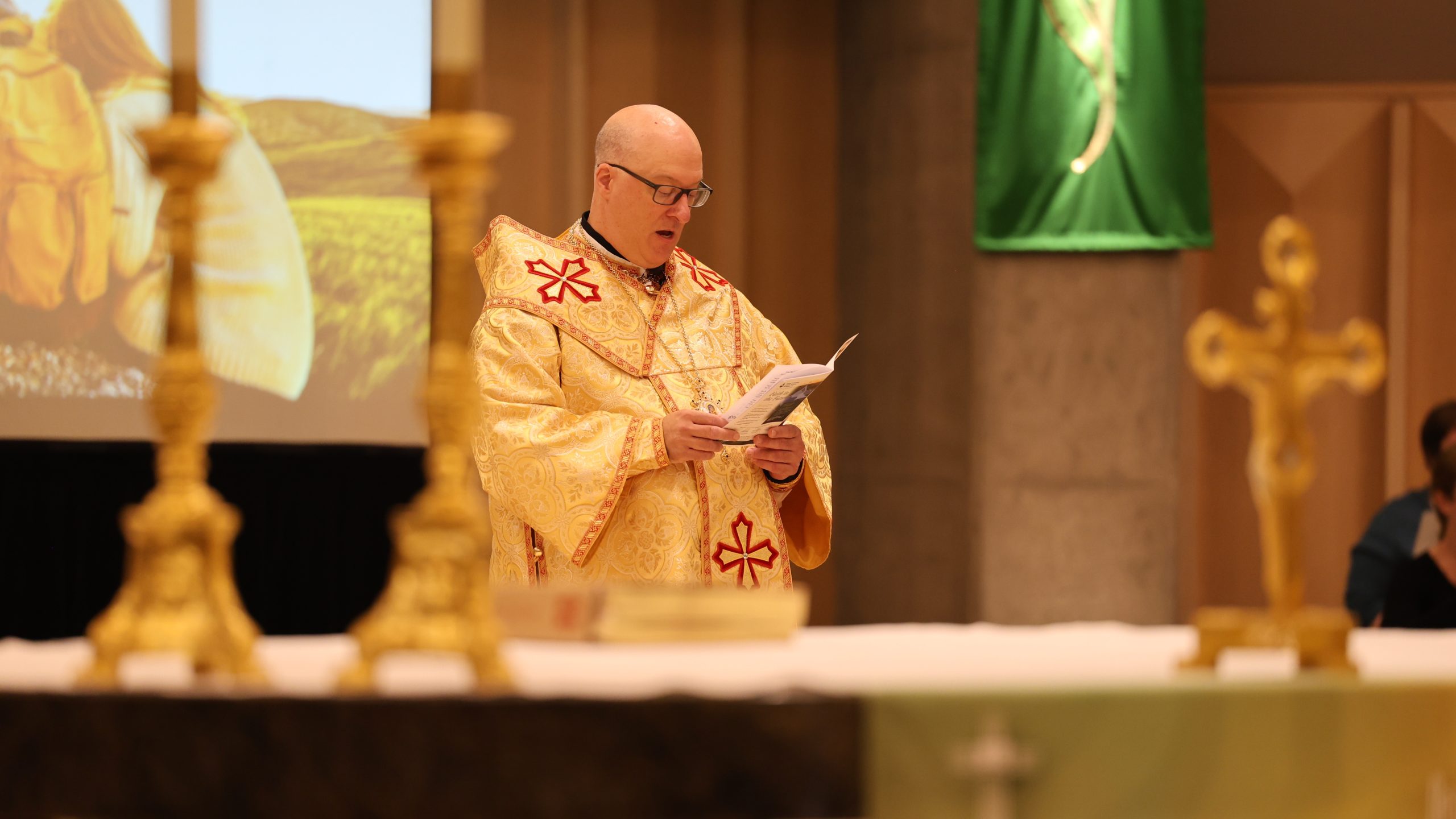 6W0A1666.jpg Bishop Michael Smolinski celebrating Mass